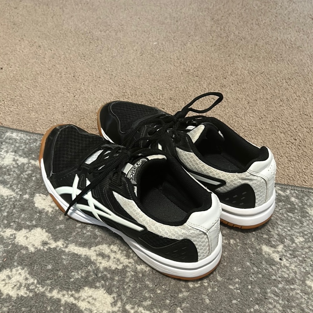 asics volleyball shoes